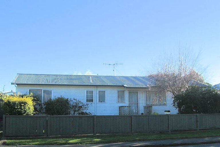 Photo of property in 125 Arawhata Road, Paraparaumu, 5032