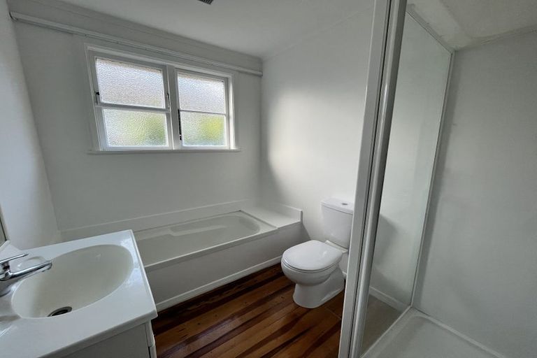 Photo of property in 9 Kamahi Street, Stokes Valley, Lower Hutt, 5019