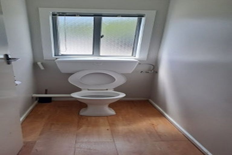 Photo of property in 16 Ceres Crescent, Johnsonville, Wellington, 6037