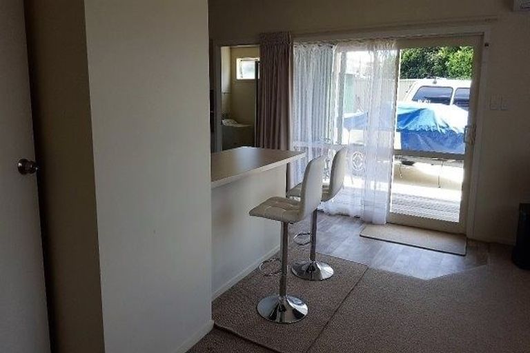 Photo of property in 17 Donald Street, Regent, Whangarei, 0112