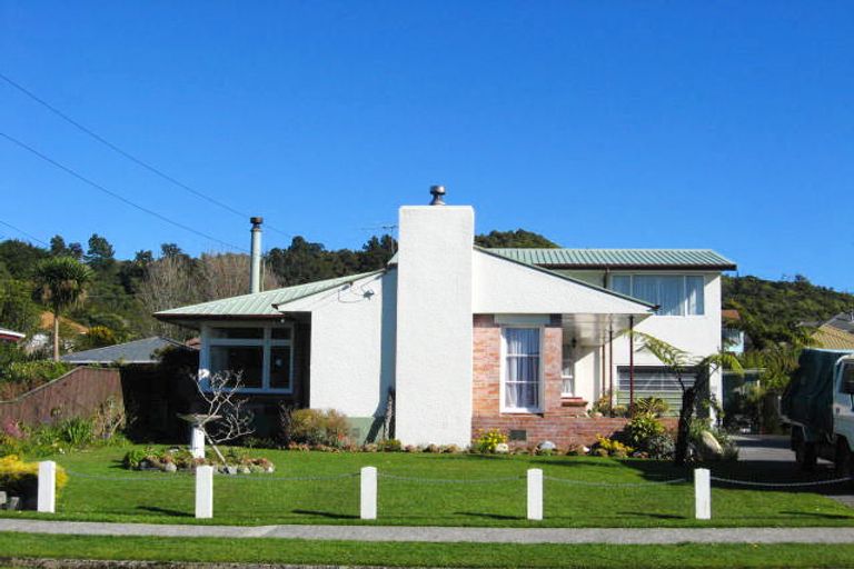 Photo of property in 60 Marlborough Street, Greymouth, 7805