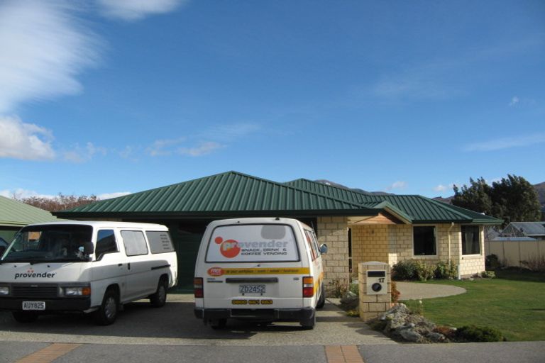 Photo of property in 17 Fenwick Crescent, Cromwell, 9310