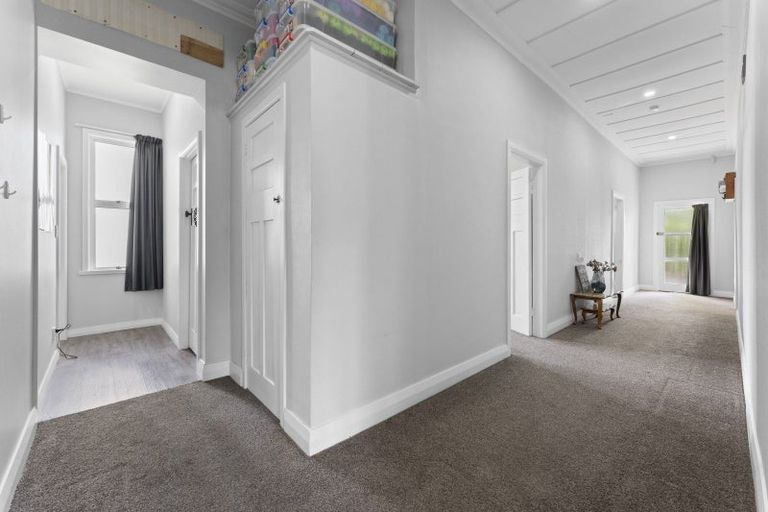 Photo of property in 17 Halls Road, Pahiatua, 4910