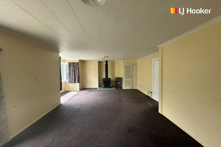 Photo of property in 65 Law Street, Caversham, Dunedin, 9012