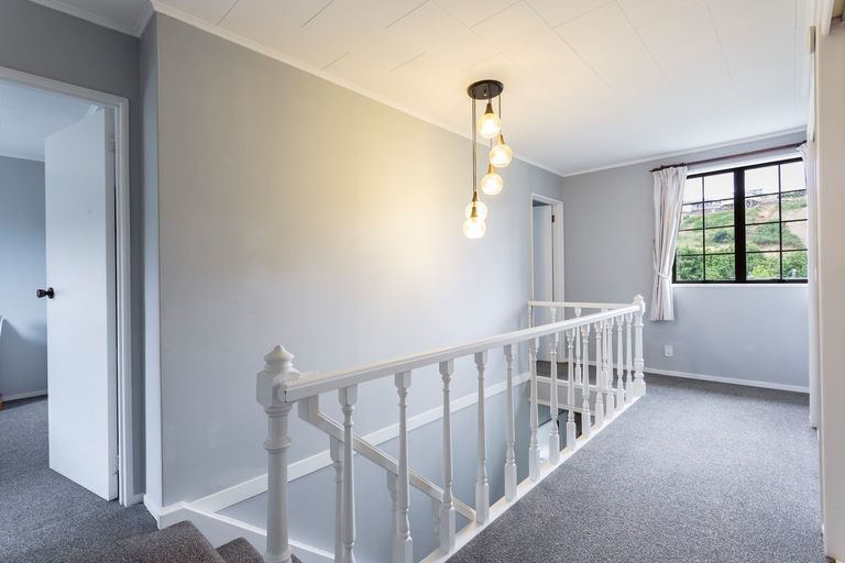 Photo of property in 43 Glenross Street, Glenross, Dunedin, 9011