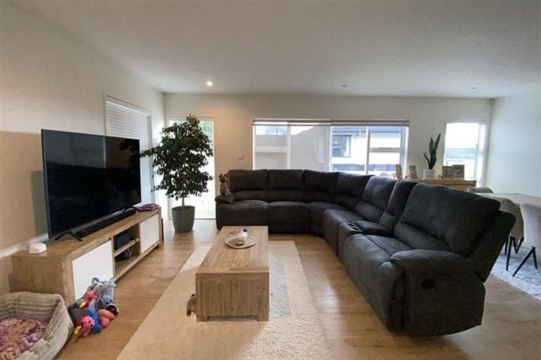 Photo of property in 7 Kingfisher Road, Silverdale, 0932