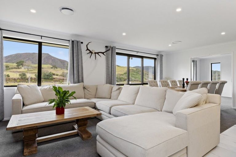 Photo of property in 1 Lemonwood Lane, Kinloch, Taupo, 3377