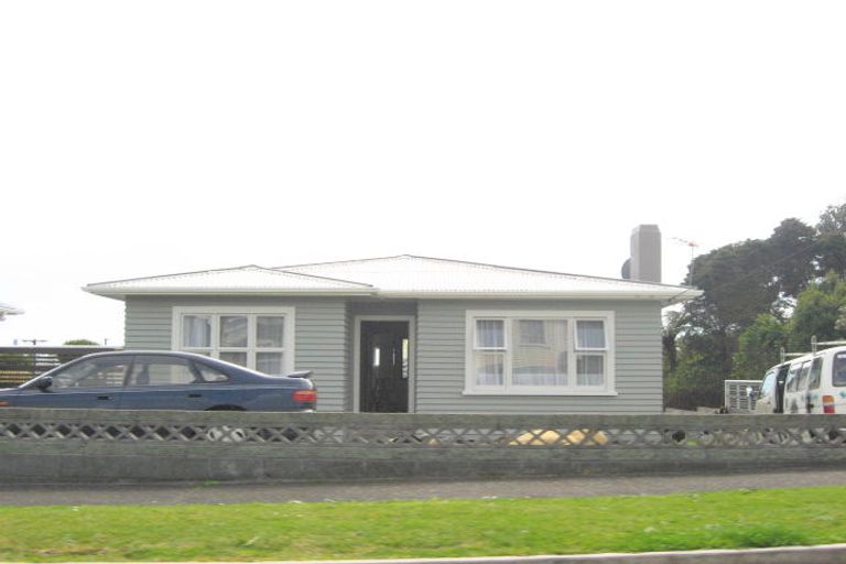 Photo of property in 11 Clyde Street, Ferndale, New Plymouth, 4310