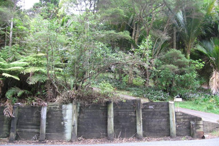 Photo of property in 64 Wood Bay Road, Titirangi, Auckland, 0604