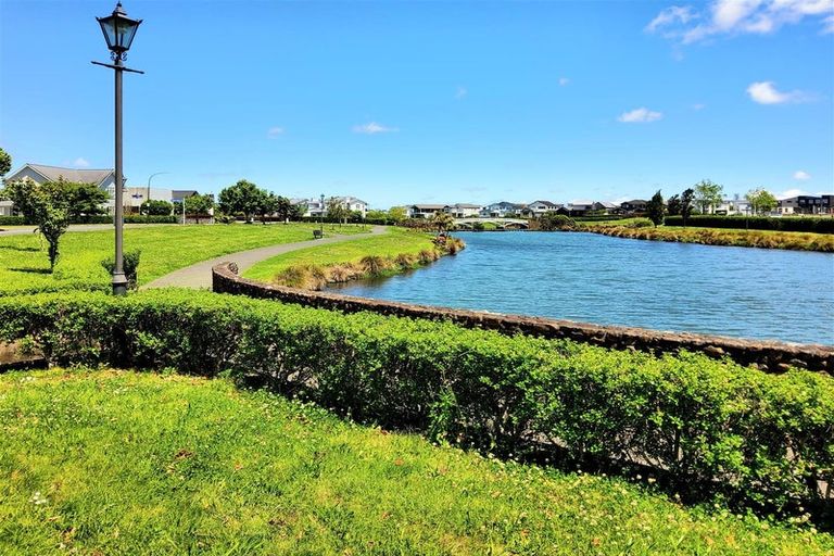 Photo of property in 45 Costa Viva Crescent, Karaka, Papakura, 2113