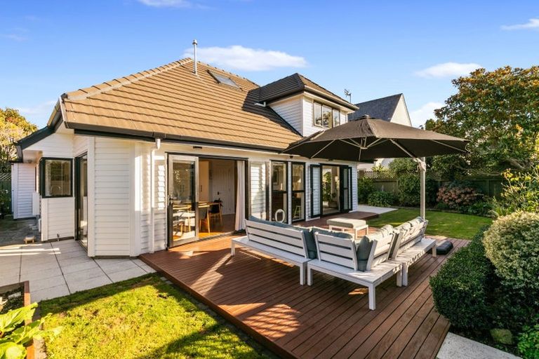 Photo of property in 17 Hinau Street, Woburn, Lower Hutt, 5010