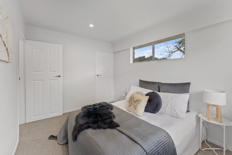 Photo of property in 11 Amber Grove, Birchville, Upper Hutt, 5018