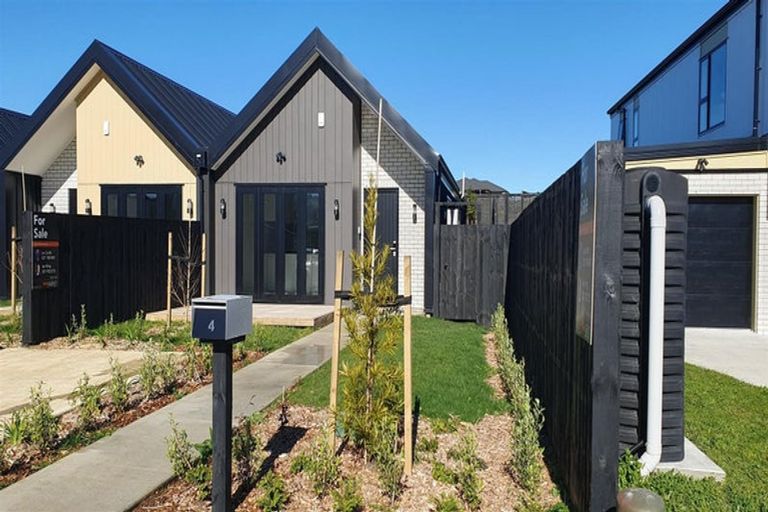 Photo of property in 21 Waikaha Street, Pokeno, 2472