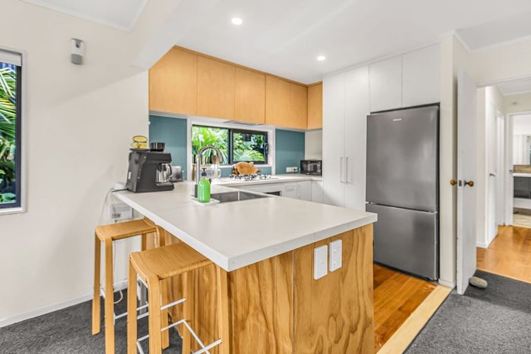 Photo of property in 5b Lyn Grove, Papamoa Beach, Papamoa, 3118