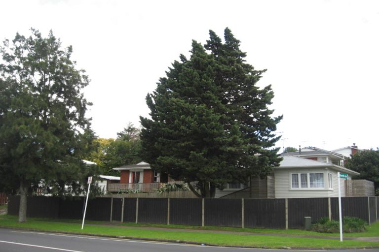 Photo of property in 167 Gossamer Drive, Pakuranga Heights, Auckland, 2010
