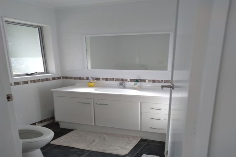 Photo of property in 39 Bosun Terrace, Whitby, Porirua, 5024