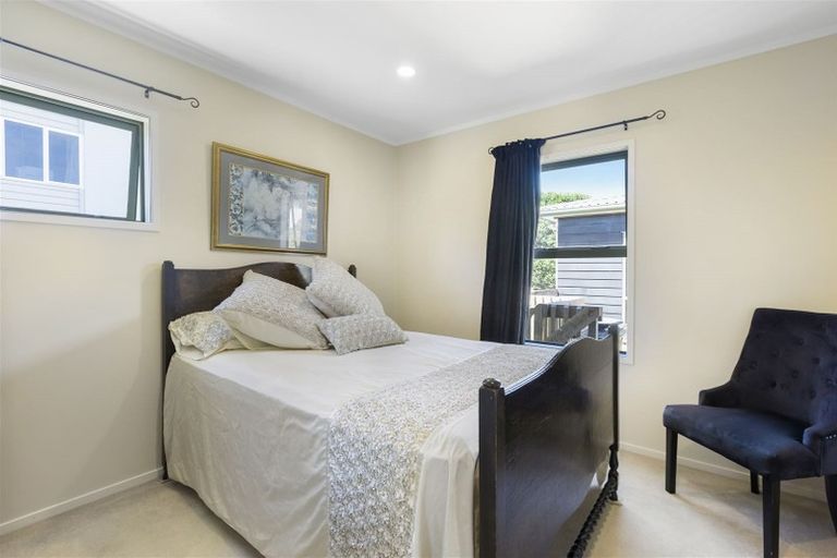 Photo of property in 1315 Whangaparaoa Road, Army Bay, Whangaparaoa, 0930