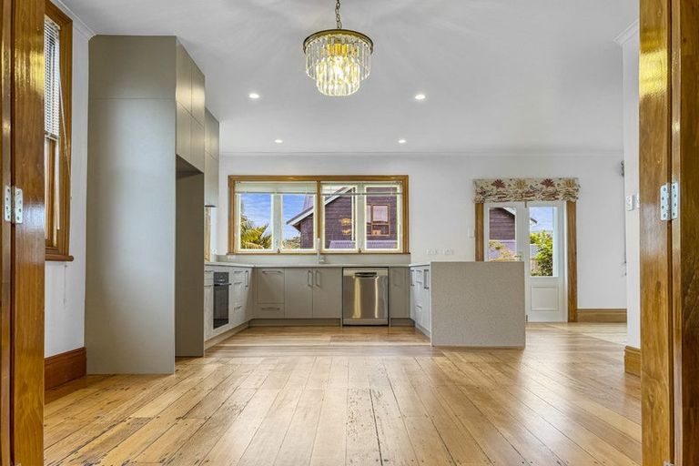 Photo of property in 1/10 Patuone Avenue, Devonport, Auckland, 0624