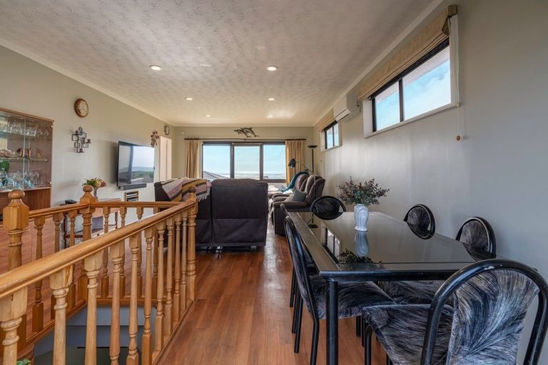 Photo of property in 4 Scott Avenue, Otaki Beach, Otaki, 5512