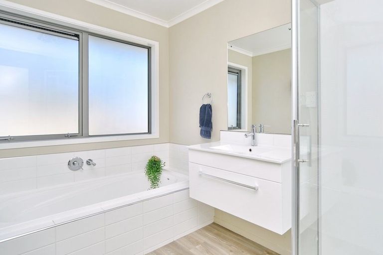 Photo of property in 34 Puhara Avenue, Parklands, Christchurch, 8083