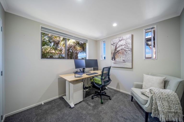 Photo of property in 17 Morewa Place, Takanini, 2112