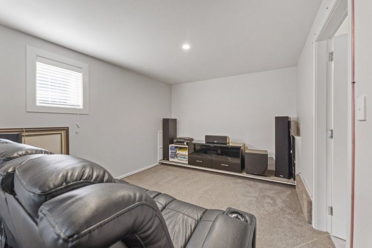 Photo of property in 17 Aorangi Road, Paraparaumu, 5032