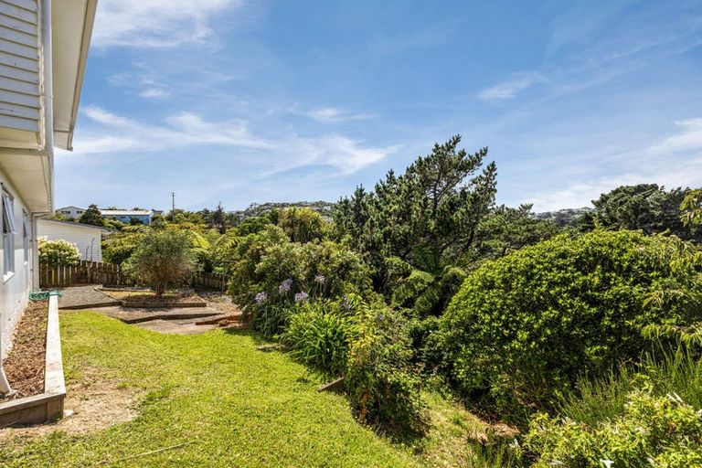 Photo of property in 16 Dominion Park Street, Johnsonville, Wellington, 6037