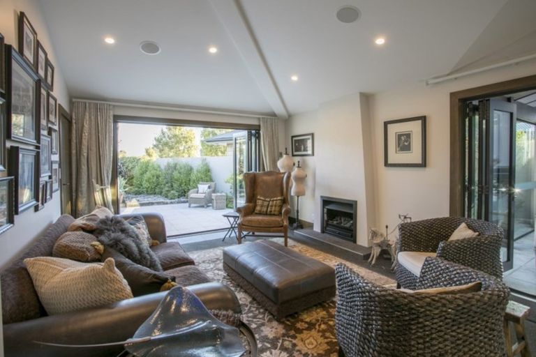 Photo of property in 11 Riverstone Grove, Hokowhitu, Palmerston North, 4410