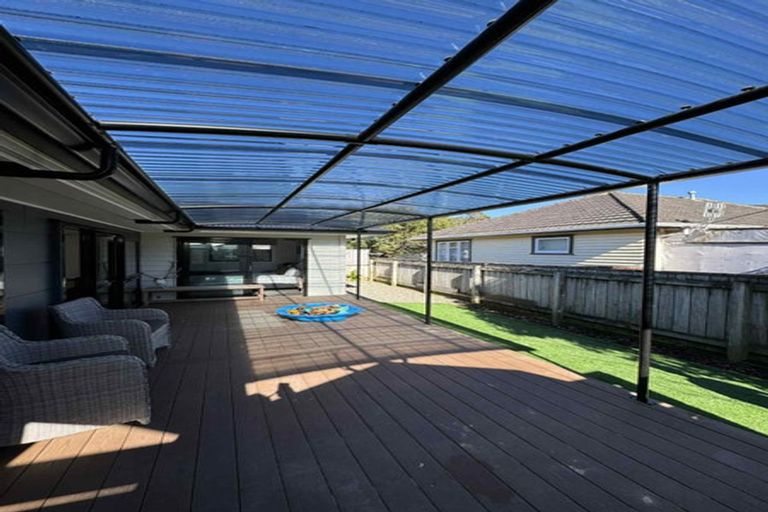 Photo of property in 19a Faulke Avenue, Wainuiomata, Lower Hutt, 5014