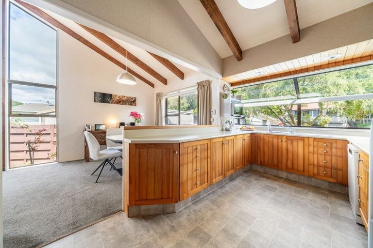 Photo of property in 31 Amber Grove, Birchville, Upper Hutt, 5018