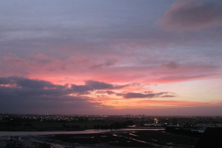 Photo of property in 19 Osmond Lane, Mount Pleasant, Christchurch, 8081