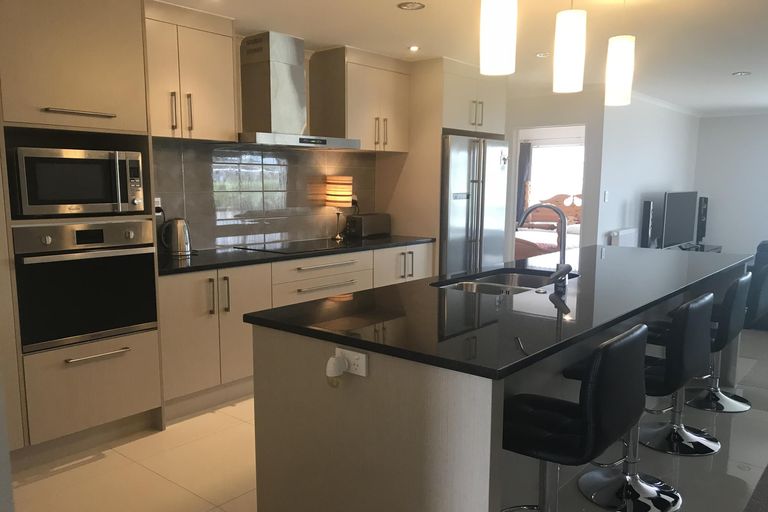 Photo of property in 17 Kilbryde Crescent, Pokeno, 2402