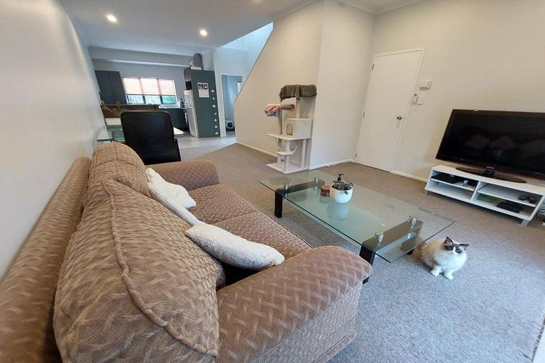 Photo of property in 23 Derg Place, East Tamaki, Auckland, 2013
