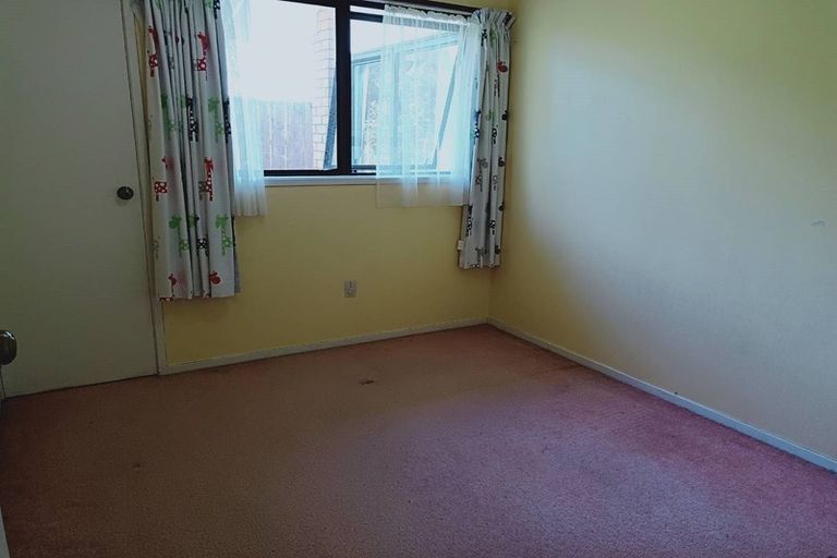 Photo of property in 24 Dianne Louise Drive, Half Moon Bay, Auckland, 2012