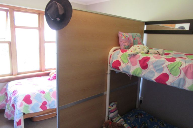 Photo of property in 1 Betten Street, Waimate, 7924