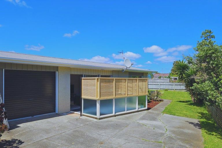 Photo of property in 30a Toru Road, Paraparaumu Beach, Paraparaumu, 5032