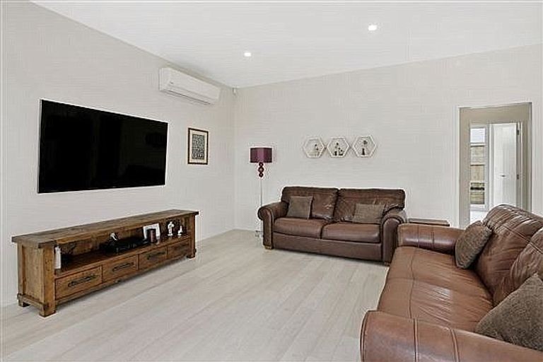 Photo of property in 7 Mahutonga Avenue, Beachlands, Auckland, 2018