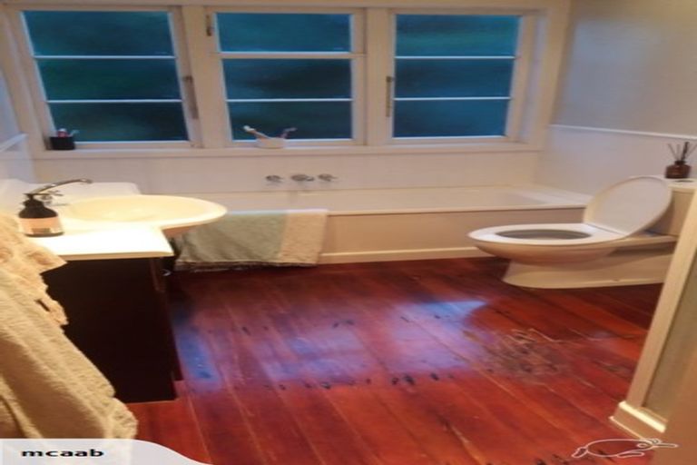 Photo of property in 20 Te Aroha Street, Hamilton East, Hamilton, 3216