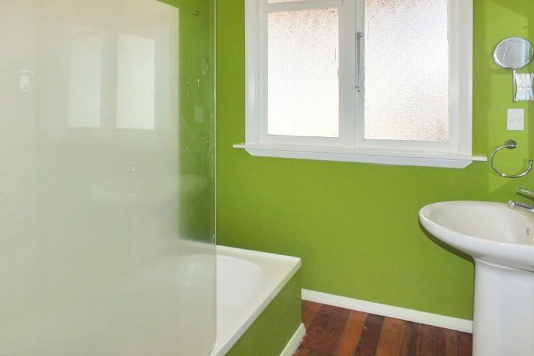 Photo of property in 26 Pratt Avenue, Foxton Beach, Foxton, 4815