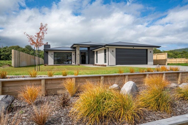 Photo of property in 9 Seven Oaks Drive, Kinloch, 3377