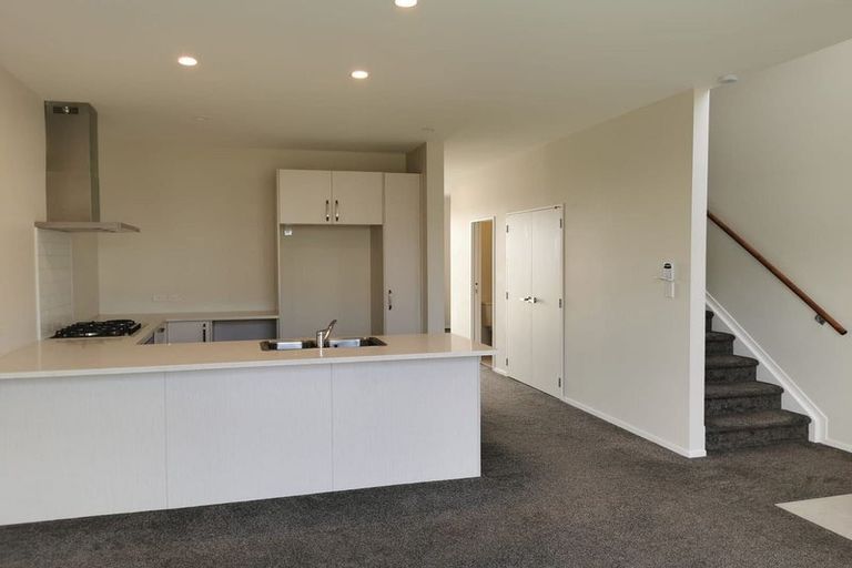 Photo of property in 9 Aeronautic Road, Takanini, 2112