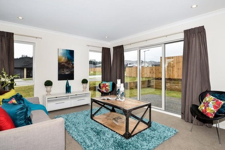 Photo of property in 7 Pohue Avenue, Huapai, Kumeu, 0810