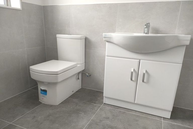 Photo of property in 4 Han Court, Glen Eden, Auckland, 0602