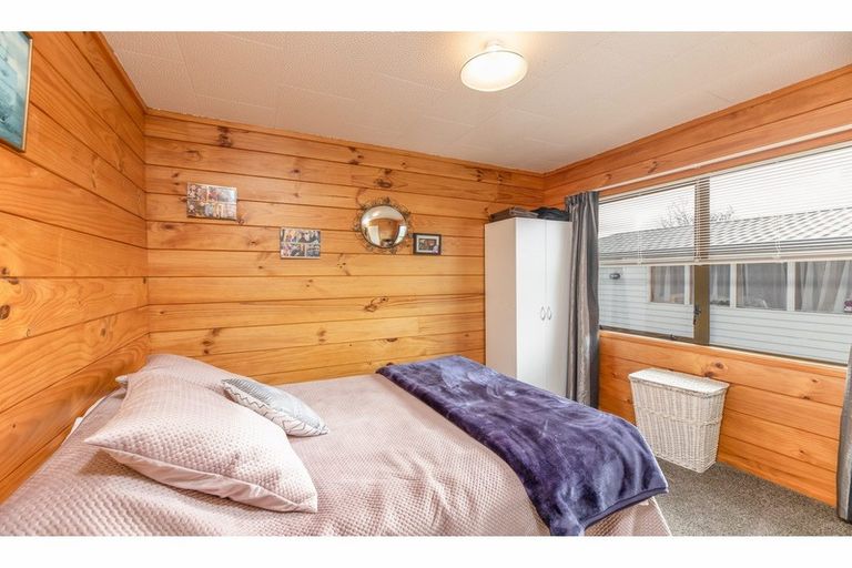 Photo of property in 5 Lindis Lane, New Brighton, Christchurch, 8083