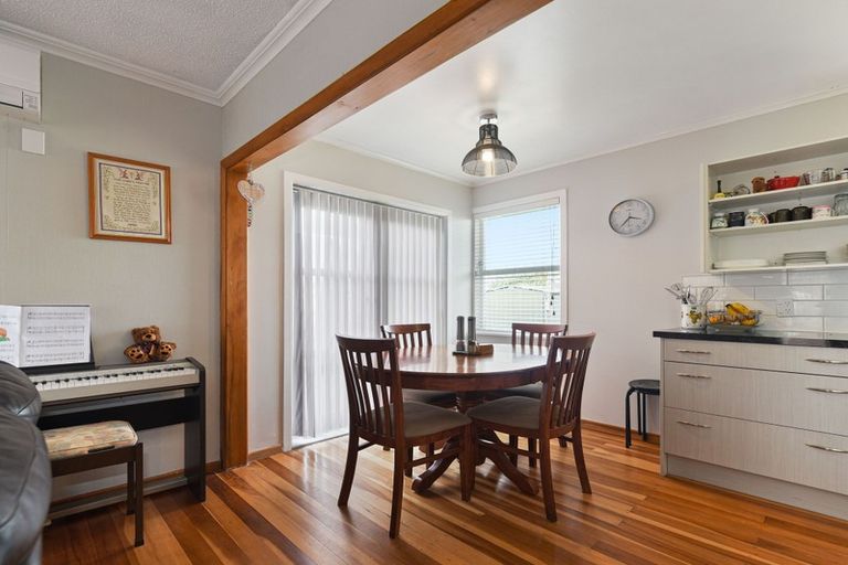 Photo of property in 25 Northolt Road, Fairview Downs, Hamilton, 3214