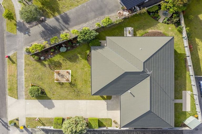 Photo of property in 23 Leanne Way, Waikanae Beach, Waikanae, 5036
