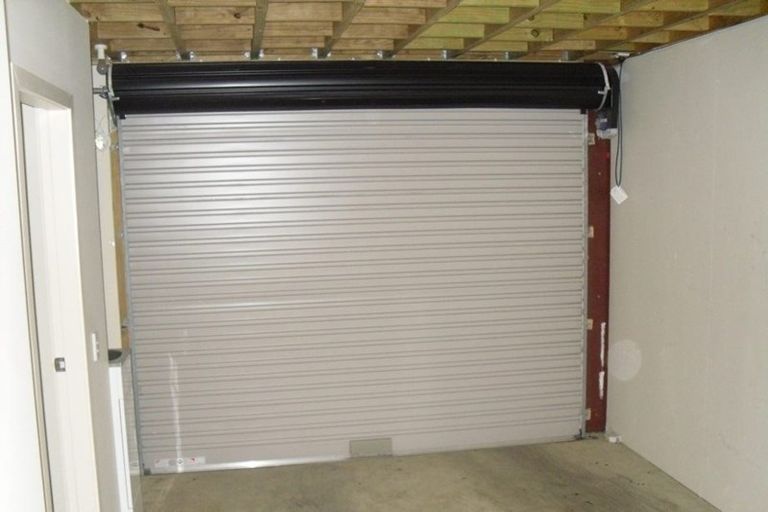 Photo of property in 4/57 Simla Crescent, Khandallah, Wellington, 6035