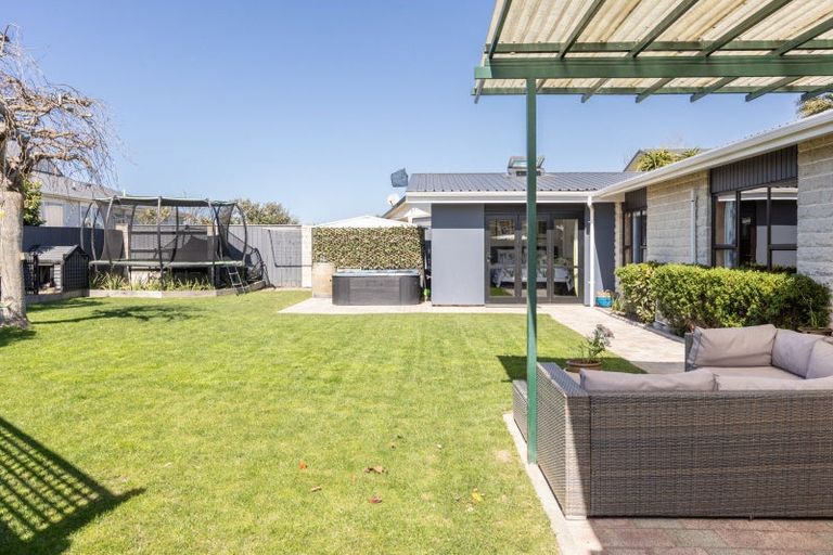 Photo of property in 1 Spriggs Crescent, Greenmeadows, Napier, 4112