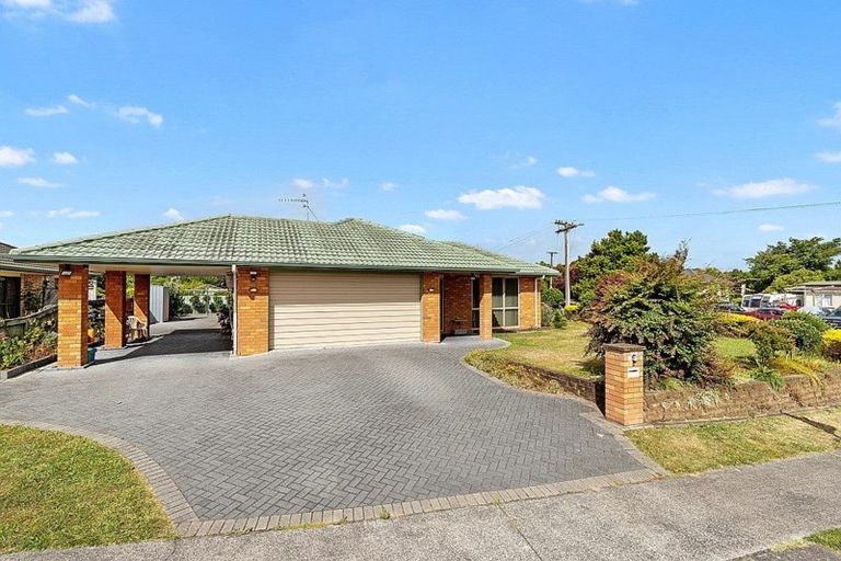 Photo of property in 2 Mews Place, Forest Lake, Hamilton, 3200
