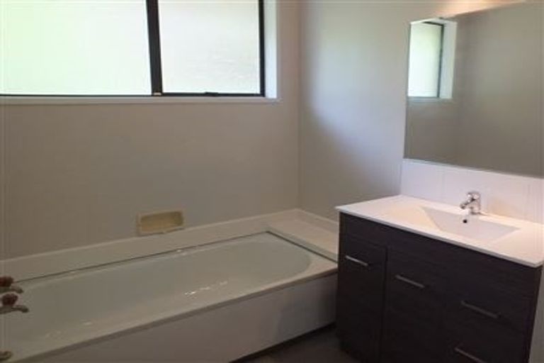 Photo of property in 38 Penruddock Rise, Westmorland, Christchurch, 8025